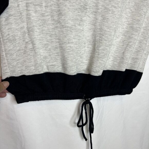 Moa Moa Women's Size Large Heather‎ Gray/Black Animal Print Cropped Top/Blouse - Picture 12 of 12